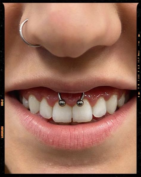 Smiley Piercing Men, Smiley Piercing Jewelry, Dream Piercings, App Filter, Inspo Makeup, Smiley Piercing, Pretty Ear Piercings, Nose Piercings, Airbrush App