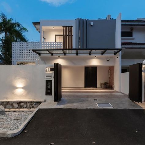 HomeDecoMalaysia.com on Instagram: "🇲🇾Check out the transformation of this charming home in Selangor, Malaysia🏡It features a predominantly white theme with minimalist design, complemented by subtle wood elements🪵The garden mirrors this concept with cement sitting blocks, ventilation block walls, and garden planter blocks, fostering familial bonds🌳 . Credit: Yong Studio Sdn Bhd . #homedecoration #cozyhome #home #interiordesign #dreamhome #homedecomalaysia #decor #homedecor" Ventilation Block Design, Ventilation Block, Garden Mirrors, Block Wall, Old House, Cozy House, Home Deco, Minimalist Design, Dream House