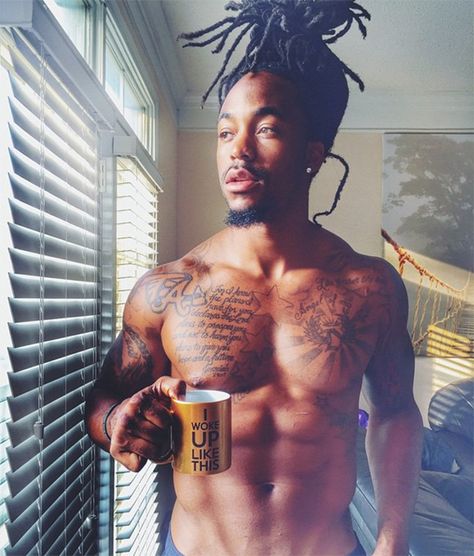 LAWD YASSS!!!! THIS KAT!!! // People Think Mondays Are Hard...but Not When You Look Like This. #iwokeuplikethis #cappucinomg Paragraph Tattoo Men, Paragraph Tattoo, Water Hair Flip, Photo Men, Hair Flip, Women Humor, Guy Pictures, Man Photo, Female Poses