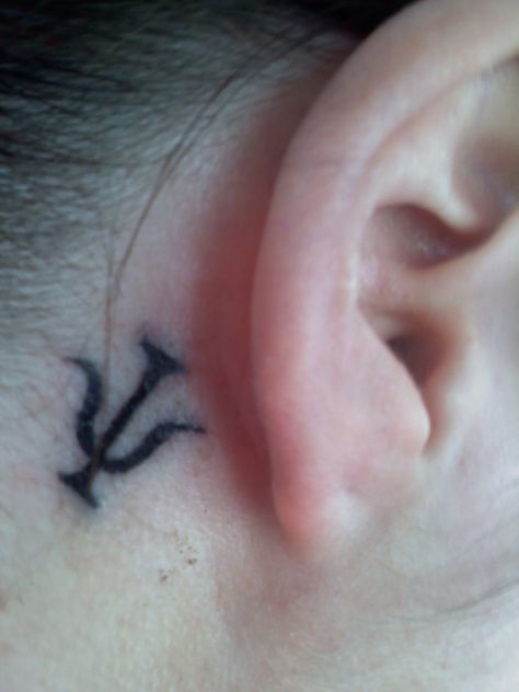 Always wanted to get a Psychology tattoo... just haven't decided where yet! Psychology Symbol Tattoo, Psychology Tattoo, Psychology Symbol, Symbol Tattoo, Symbol Tattoos, Dream Tattoos, Body Mods, White Ink, Future Tattoos