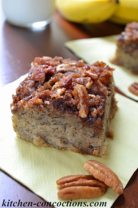 Banana Pecan Coffee Cake Best Banana Pecan Cake, Coffee Banana Cake, Banana Streusel Coffee Cake, Banana Pecan Cake, Banana Pecan Bread Recipe, Banana Coffee Cake, Healthy Coffee Cake, Homemade Coffee Cake, Banana Pecan Bread