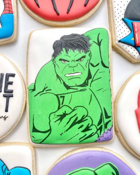 Hulk Decorated Cookies, Hulk Cookies, Avengers Cookies, Spiderman Cookies, Superhero Cookies, Hulk Birthday, Cookies Decorated, Cookie Art, Cookie Sheet