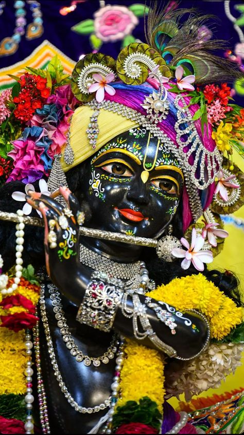 Ladu Gopal Image, Black Krishna, Swami Prabhupada, Iskcon Krishna, Friendship Quotes Images, Krishna Flute, Ganesh Wallpaper, Views Video, New Photos Hd