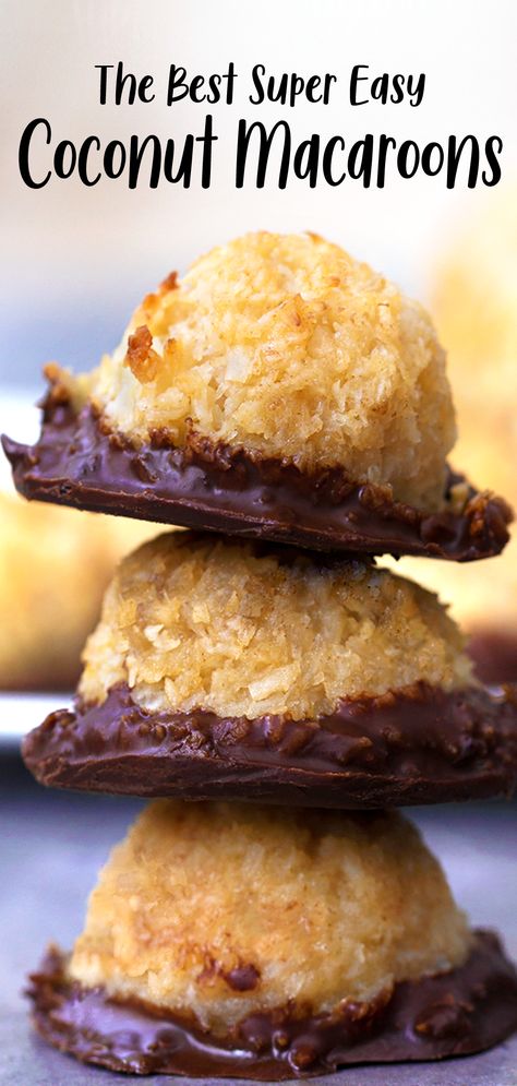 How to make the best easy coconut macaroons, with vegan and keto options Easy Coconut Macaroons, Healthy Vegan Dessert, Coconut Macaroons Easy, Coconut Cookies Recipes, Coconut Macaroons Recipe, Cheesecake Vegan, Keto Vegan, Macaroon Recipes, Cake Vegan