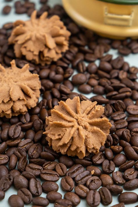 Coffee Butter Cookies alá Jenny Bakery - Southeast Asian Recipes - Nyonya Cooking Hong Kong Butter Cookies, Coffee Butter Cookies, Miso Peanut Butter Cookies, Coffee Cookies Recipes Easy, Korean Cookies, Jenny Bakery, Piped Cookies, Coffee Cookies Recipe, Interesting Cookies