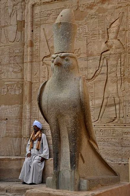 Relief art Egypt Ancient Kemet, Starověký Egypt, Egyptian Civilization, Architecture Antique, Ancient Egypt History, Egyptian Artifacts, Egypt History, Egypt Art, Egyptian History