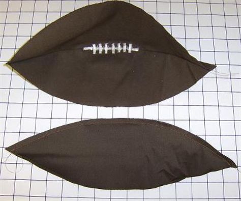 Free Football Pillow Pattern - Safe in the House!: Free Pattern and Directions to Sew a Football Pillow - Process Football Pillow Pattern, Football Pillows Diy, Charity Crafts, Pillow Beds, Sew Machine, Football Pillow, Football Wreaths, Creative Stitching, Hunter Room