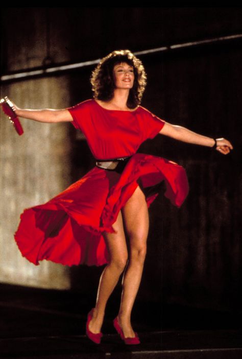 THE WOMAN IN RED, Kelly LeBrock, 1984. ©MGM/Courtesy Everett Collection Kelly Lebrock Weird Science, Kelly Lebrock, Woman In Red, Young And Beautiful, Pretty Woman, Lady In Red, Red Dress, Flapper Dress, Dancing