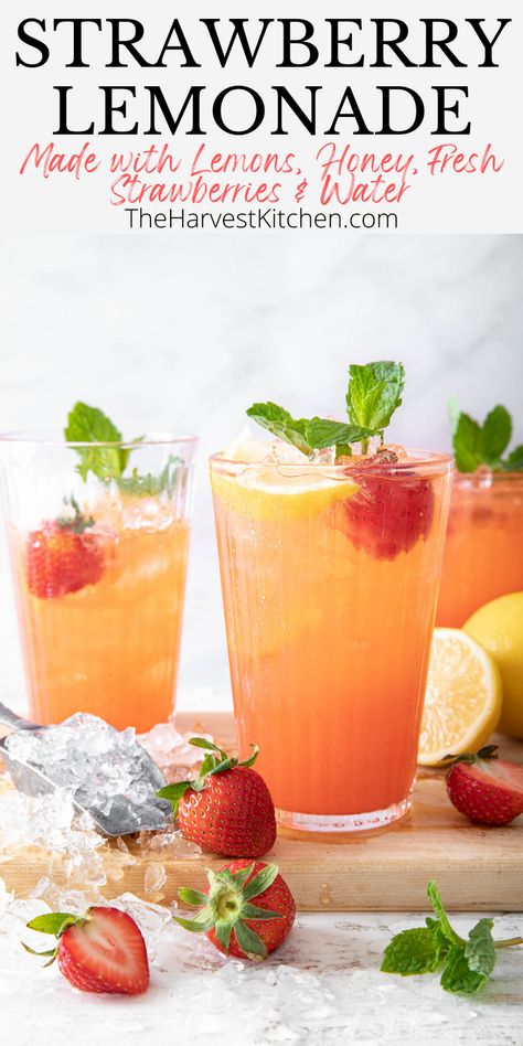 Healthy Pink Lemonade, Homemade Strawberry Lemonade Recipe, Fresh Strawberry Lemonade, Honey Lemon Water, Homemade Strawberry Lemonade, Honey Lemonade, Flavored Ice Cubes, Strawberry Lemonade Recipe, Strawberry Water