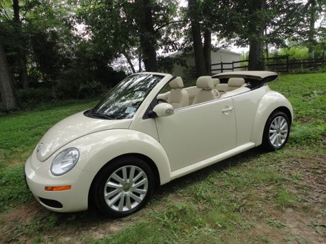 2009 Volkswagen New Beetle Cabriolet  Je veux la même!!!! Bettle Volkswagen Convertible, 2009 Volkswagen Beetle, 2007 Vw Beetle Convertible, Volkswagen Beetle Cabriolet, 2006 Volkswagen Beetle, 2009 Volkswagen Beetle Convertible, Volkswagen Convertible Beetles, Car Inspection, 2006 Volkswagen Beetle Convertible