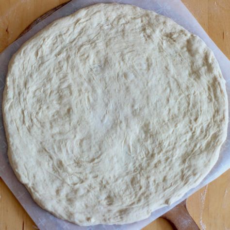 Sourdough Discard Pizza Dough (No Yeast) - Everyday Homemade Pizza Dough No Yeast, Dough No Yeast, Discard Pizza Dough, Sourdough Discard Pizza Dough, Sourdough Discard Pizza, Sourdough Pizza Dough, Recipe Using Sourdough Starter, Sourdough Pizza Crust, Sourdough Starter Discard Recipe