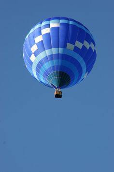 Balloon Photo, Sky Adventure, Mood Design, Blue Photography, Im Blue, Blue Balloon, Color Celeste, Blue Air, Hot Air Balloon Rides