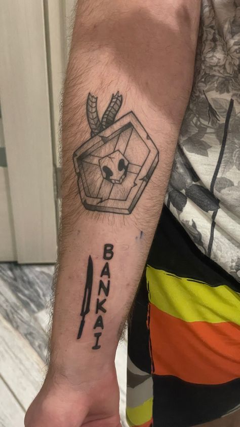 #tattoo #bleach #anime Bleach Anime Symbols, Bankai Tattoo, Bleach Tattoo Anime, Bleach Anime Tattoo Ideas, Bleach Tattoo Ideas, Bleach Anime Tattoo, Subtle Anime Tattoos, Tatts Ideas, Bleach Tattoo