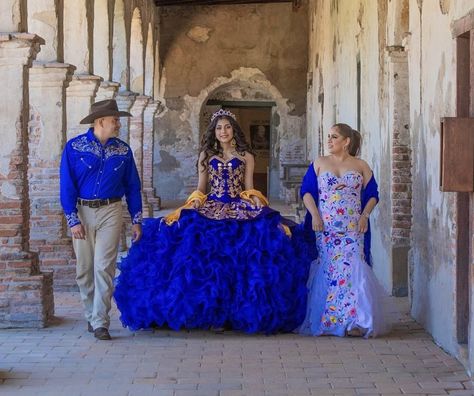 Royal Blue Vaquero Quince, Charo Quinceanera Dresses Blue, Royal Blue Charro Dress, Royal Blue Quince Court Outfits, Charro Royal Blue Quinceanera Dresses, Royal Blue Vaquera Outfit, Rancho Quinceanera Theme Blue, Blue Charro Dress, Royal Blue Charro Quinceanera Theme