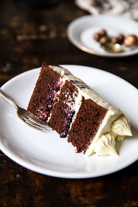 Black and White Chocolate Cake with Blackberry Compote Chocolate Cake With Mascarpone Frosting, Chocolate Cake With Whipped Frosting, Chocolate Mascarpone Cake, Blackberry Mascarpone, Blackberry Frosting, Baking Night, Three Layer Chocolate Cake, Dessert Auction, Blackberry Chocolate