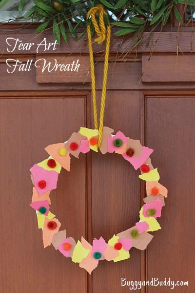 Such a simple fall craft for toddlers and preschoolers! (Tear Art and Pom Pom Fall Wreath)~ BuggyandBuddy.com Fall Crafts For Toddlers, Thanksgiving Crafts For Toddlers, Easy Thanksgiving Crafts, Tears Art, Easy Fall Wreaths, Fun Fall Crafts, Easy Fall Crafts, Autumn Activities For Kids, Paper Wreath