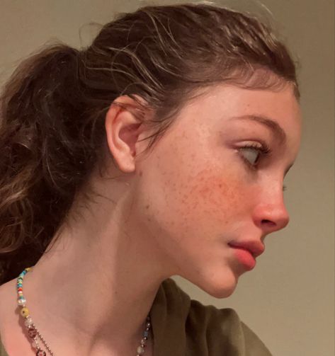 Perfect Nose Side Profile, Side Profile Aesthetic, Nose Side Profile, Pretty Freckles, Side Profile Woman, Perfect Jawline, Rhinoplasty Nose Jobs, Women With Freckles, Pretty Nose