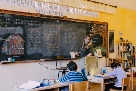 INIWIRMO & Curiosity Mindset — Cedarwood Waldorf Waldorf High School, Waldorf Blackboard Drawing, Ancient India Waldorf Chalkboard, Waldorf First Grade Chalkboard, Waldorf Teacher, Waldorf Chalkboard, Types Of Learners, Social Problem, Be Curious