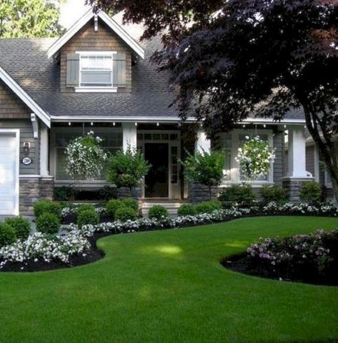 Landscaping Along Fence, Villa Architecture, Cheap Landscaping Ideas, Evergreen Garden, Front Garden Landscape, Front Yard Design, Front Yard Garden Design, Garden Wallpaper, Front Landscaping