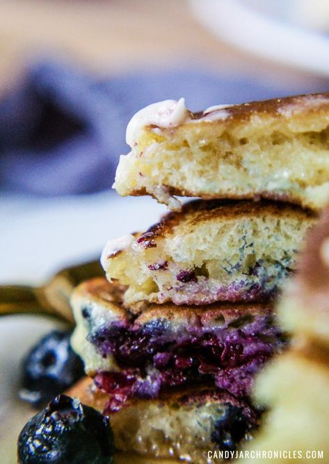 Blueberry Buttermilk Pancakes, Gourmet Breakfast, Perfect Pancakes, Bowl Of Cereal, Pancakes Ingredients, Best Shakes, Blueberry Jam, Pancakes Easy, Blueberry Pancakes