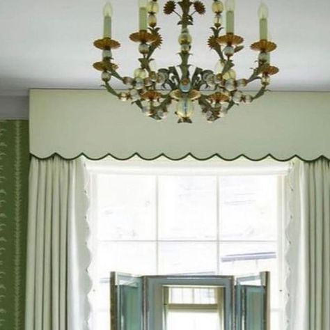 Scallop Edge Curtains, Scalloped Cornice Board, Scalloped Pelmet, Roller Blinds With Scallopped Edge, Scallop Curtain Pelmet, Scalloped Window Valance, Curtain Pelmet, Cool Curtains, Drawing Room