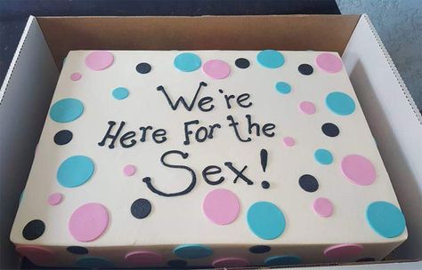 My Husband's Idea Of A Gender Reveal Cake Bail Money, Finally Happy, Snapchat Text, Gender Reveal Cake, Boyfriend Humor, Morning Humor, Christmas Lettering, Image Macro, Reveal Parties