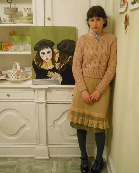 Twee Halloween Costumes, 2010s Twee Aesthetic, 2010s Fashion Aesthetic, Twee Outfit Inspired, Twee Girl Aesthetic, Nerdcore Outfit, Twee Style 2010s, Twee Aesthetic Pfp, Whimsical Twee Aesthetic