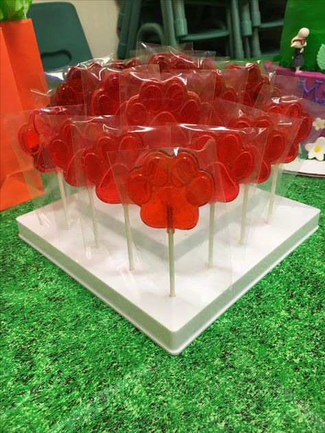 "Paw"psicle lollipops Zootopia Zootopia 2nd Birthday, Zootopia Themed Birthday Party, Zootopia Party Decorations, Zootopia Centerpieces, Zootopia Themed Party, Zootopia Party Ideas, Zootopia Birthday Party Ideas, Zootopia Cake, Zootopia Birthday Party