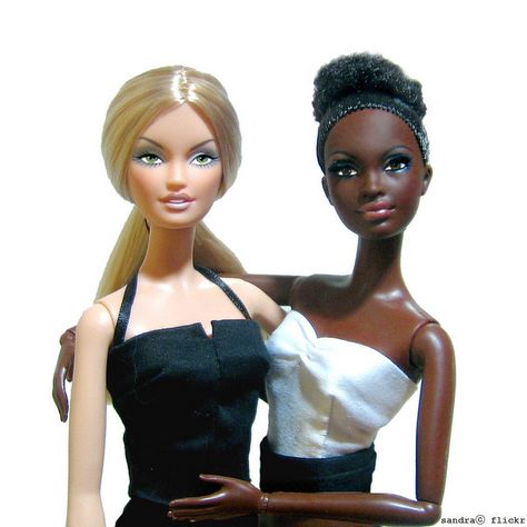 Friends | Black and White Barbie Dolls Flickr photo albums Friends Black And White, Glass Tattoo, Miniature Stuff, Friends Black, Barbie Theme, Shirt Prints, Barbie Doll House, Ordinary Girls, Black Dolls