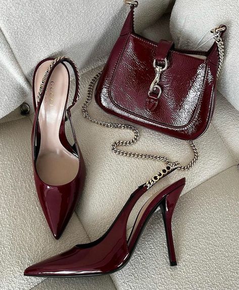 Red Aesthetic Fashion, Heels Aesthetic, Fashion Shoes Heels, Shoes Heels Classy, Heels Red, Shoes Outfit Fashion, Heels Classy, Fancy Shoes, Date Nights