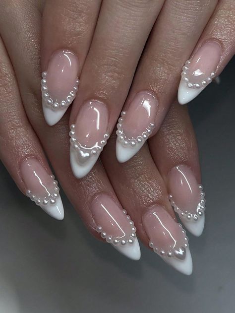 Diamond Nail Designs, White Chrome Nails, White French Nails, Almond Nails French, Nails 3d, Pearl Love, Nail Polish Art, Color Nails, Pearl Nails