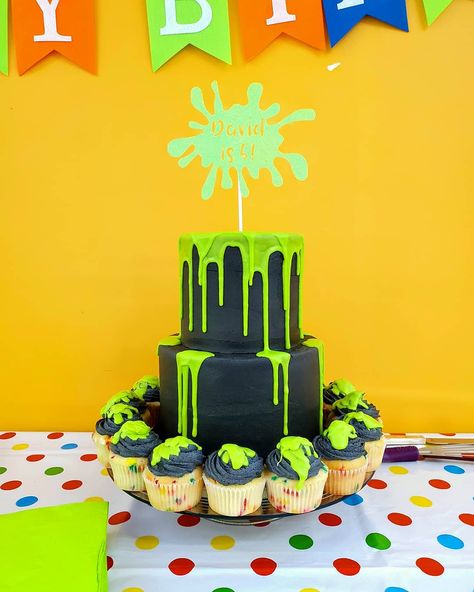 Slime Birthday Cake Ideas, Slime Cake Ideas, Slime Birthday Cake, Slime Cupcakes, Wacky Science, Slime Theme, Slime Cake, Slime Birthday, Laser Tag Birthday