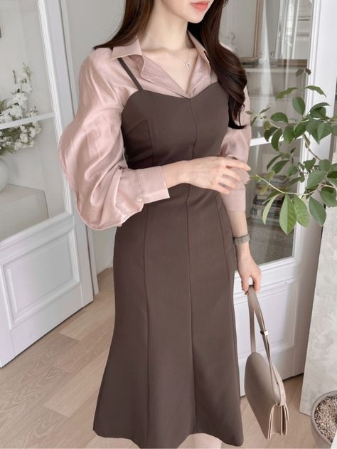 Selfie Outfits, Smart Casual Women Outfits, Girly Style Outfits, Cute Modest Outfits, Fashion Top Outfits, Modest Dresses Casual, Everyday Fashion Outfits, Korean Fashion Dress, Casual Day Outfits