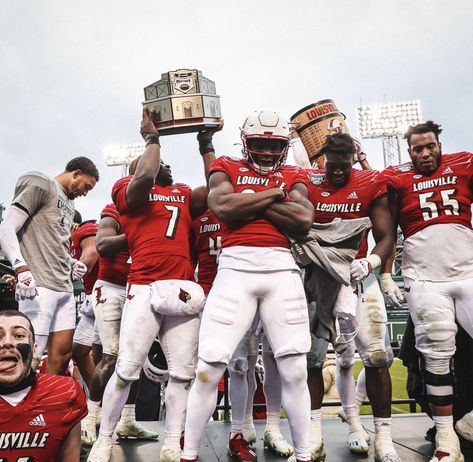 Behind The Screen, Louisville Cardinals, Cardinals, Screen, Quick Saves