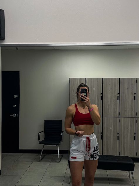 shorts (kill crew), red bra (lululemon) Pamela Reif Workout Plan, Rogue Fitness, Gym Aesthetic, Gym Fits, Workout Fits, Fitness Inspiration Body, Workout Plans, Gym Inspiration, Healthy Lifestyle Inspiration