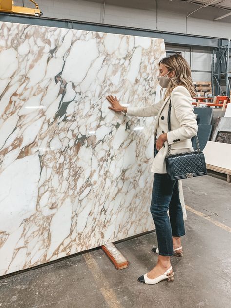 Why I Chose to Use A Designer for My Home Build - Cella Jane 2 Tone Kitchen Countertops, Interior 2023, Becky Hillyard, Kitchen Design Countertops, Cocina Ideas, Rv Inspiration, Homes Kitchen, Cella Jane, Kitchen Marble