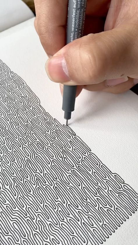 Can you believe this is just one continuous line?? 🤯 ✅ #infiniteart #lineart _______ Follow @danilorreyesart for more content. #drawings … | Instagram Infinite Doodle Pattern, Fine Line Doodles, Mindful Drawing, Fineliner Art, Doodle Doodle, Infinite Art, Line Doodles, Repeated Pattern, Nz Art