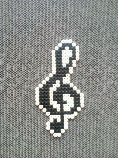 Perler Bead Patterns Music, Christmas Perler Beads, Modele Pixel Art, Nota Musical, Melty Bead Patterns, Pixel Beads, Pearl Beads Pattern, Easy Perler Beads Ideas, Fuse Bead Patterns