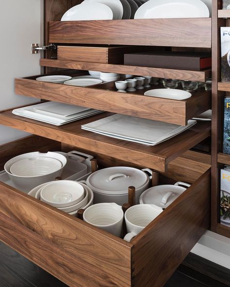 NEFF Beautiful Living on Instagram: “Organization at its best – NEFF Walnut Dovetail Interiors #NEFFLiving #NEFFBeautifulLiving” Pot Drawer Organization, Roundhouse Kitchen, Instagram Organization, Kitchen Arrangement, Modern Pantry, Crockery Unit Design, Hidden Cabinet, Clutter Free Kitchen, Kitchen Drawing