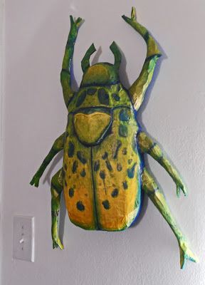 Anna Campomanes - Making Life: Paper Mache Beetle Paper Mache Art Projects, Paper Mache Projects, Paper Mache Animals, Cardboard Sculpture, Bug Art, Paper Mache Sculpture, Paper Mache Art, Paper Mache Crafts, Cardboard Art