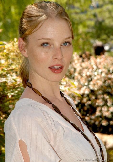 Rachel Nichols - PC Native American Actors, Rachel Nichols, Germanic Tribes, Comic Graphic, Character Bank, Movies Fashion, Red Haired Beauty, The Descendants, Christina Ricci