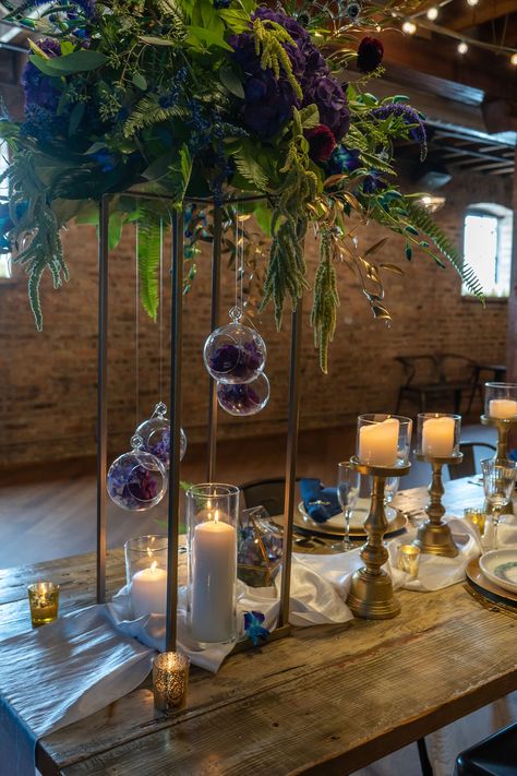 Midnight Blue and Purple Boho Celestial Wedding Inspiration - Chicago Style Weddings Midnight Blue And Purple Wedding, Boho Celestial Wedding, Moon Wedding Theme, Wedding Cocktail Tables, Night Sky Wedding, Boho Celestial, Wedding Aesthetics, Moon Wedding, Celestial Wedding