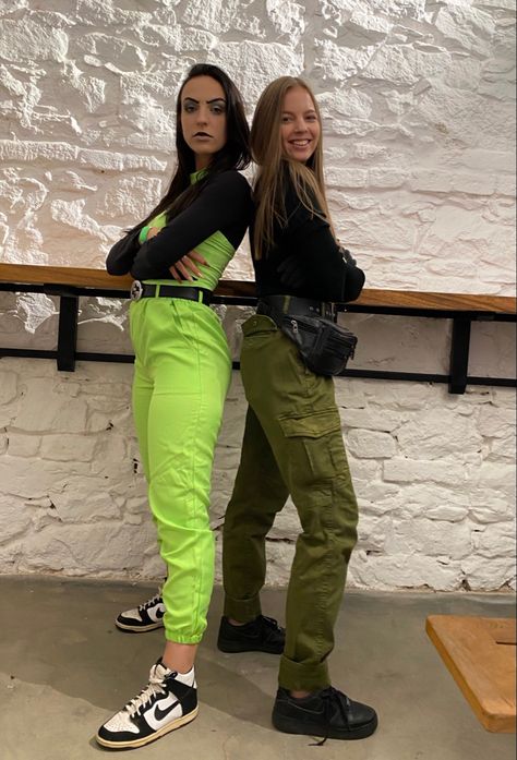 Halloween Costumes Kim Possible Shego, Kim And Shego Halloween Costume, Simple Bestie Halloween Costumes, Shego Outfit Ideas, Plus Size Shego Costume, Shego And Kim Costume, She Go Costume Kim Possible, Shego Disneybound, Shego Halloween Costume Diy