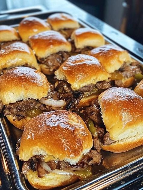 GRANDMA'S  Recipes | Homemade Philly Cheesesteak Cheesy Bread 😋 Don't Lose This RECIPE 😍 | Facebook Homemade Philly Cheesesteak, Philly Cheese Steak Sloppy Joes, Cheese Steak Sloppy Joes, Philly Cheesesteak Sliders, Patty Melt Recipe, Roast Beef Sliders, Chicken Gyro, Cheesesteak Sliders, Caramelized Onions Recipe