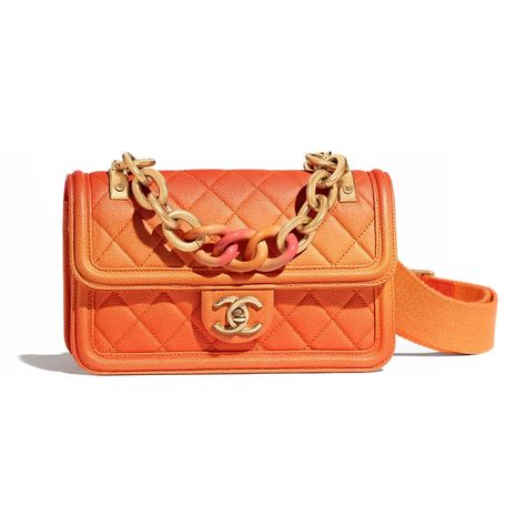 We've Got Over 100 Pics + Prices of Chanel’s Nautical-Inspired Cruise 2019 Bags - PurseBlog Orange Handbag, Sea Bags, Chanel Chain, Cheap Purses, Chanel Cruise, Chanel Flap Bag, Bag Chanel, Diane Kruger, Handbags Affordable