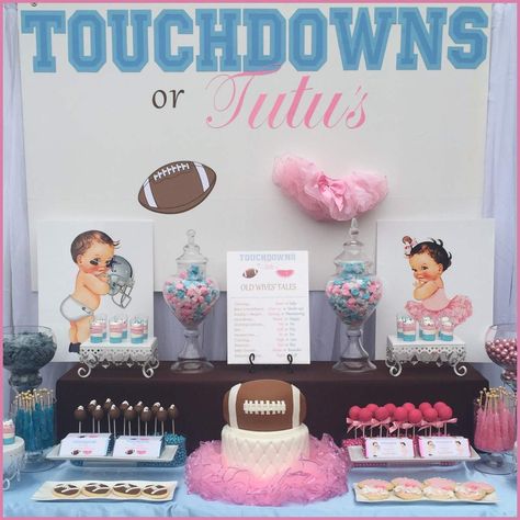 Football Gender Reveal Party, Gender Reveal Ideas For Party, Unique Gender Reveal Party Ideas, Football Gender Reveal, Gender Reveal Box, Gender Reveal Party Ideas, Simple Gender Reveal, Reveal Party Ideas, Gender Reveal Baby Shower Themes