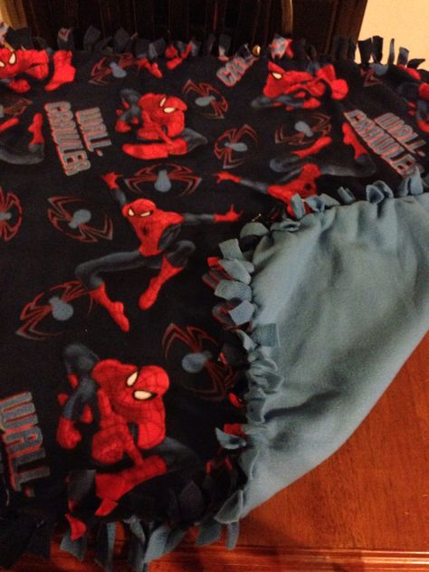 Spider-man tie blanket Spider-man Blanket, Matching Tie Blankets, Blanket Tie Knots, Matching Blankets For Couples, Couples Blanket Diy, Couple Tie Blankets, Couple Blanket Diy, Making Blankets With Friends, Tie Blankets Fleece Ideas