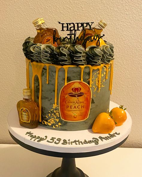 Peach Crown Royal Cake, Crown Royal Birthday Ideas For Men, Crown Royal Cakes For Men, Peach Crown Royal, Crown Royal Cake, Liquor Cupcakes, Crown Bottles, Crown Royal Peach, Crown Royal Whiskey