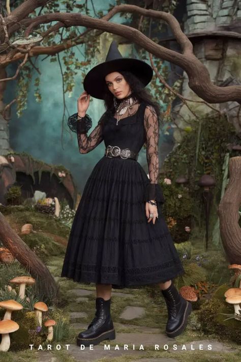 Modern Witch Fashion, Witchy Outfits, Inner Witch, Black Cloak, Love Magic, Witch Fashion, Modern Witch, Outfits For Women, New Wardrobe