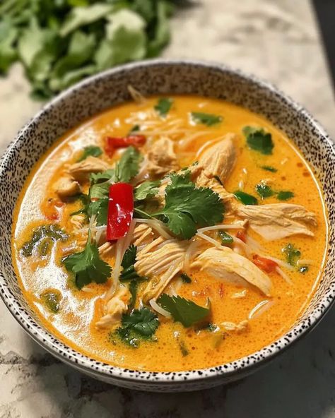 Easy Thai Chicken Curry Soup - miacookery.com Curry Laksa Soup, Tia Chicken Curry Soup, Thai Soup Crockpot, Easy Thai Chicken Curry Soup, Thai Curry Chicken Soup, Easy Thai Soup, Thai Coconut Soup Chicken, Thai Coconut Curry Chicken Soup, Chicken Curry Crockpot